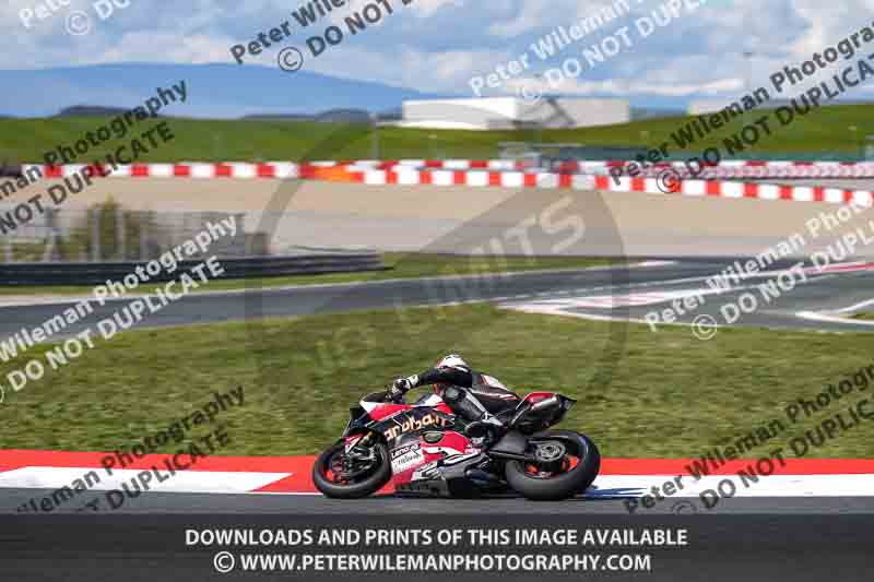 cadwell no limits trackday;cadwell park;cadwell park photographs;cadwell trackday photographs;enduro digital images;event digital images;eventdigitalimages;navarra;no limits trackdays;peter wileman photography;racing digital images;trackday digital images;trackday photos